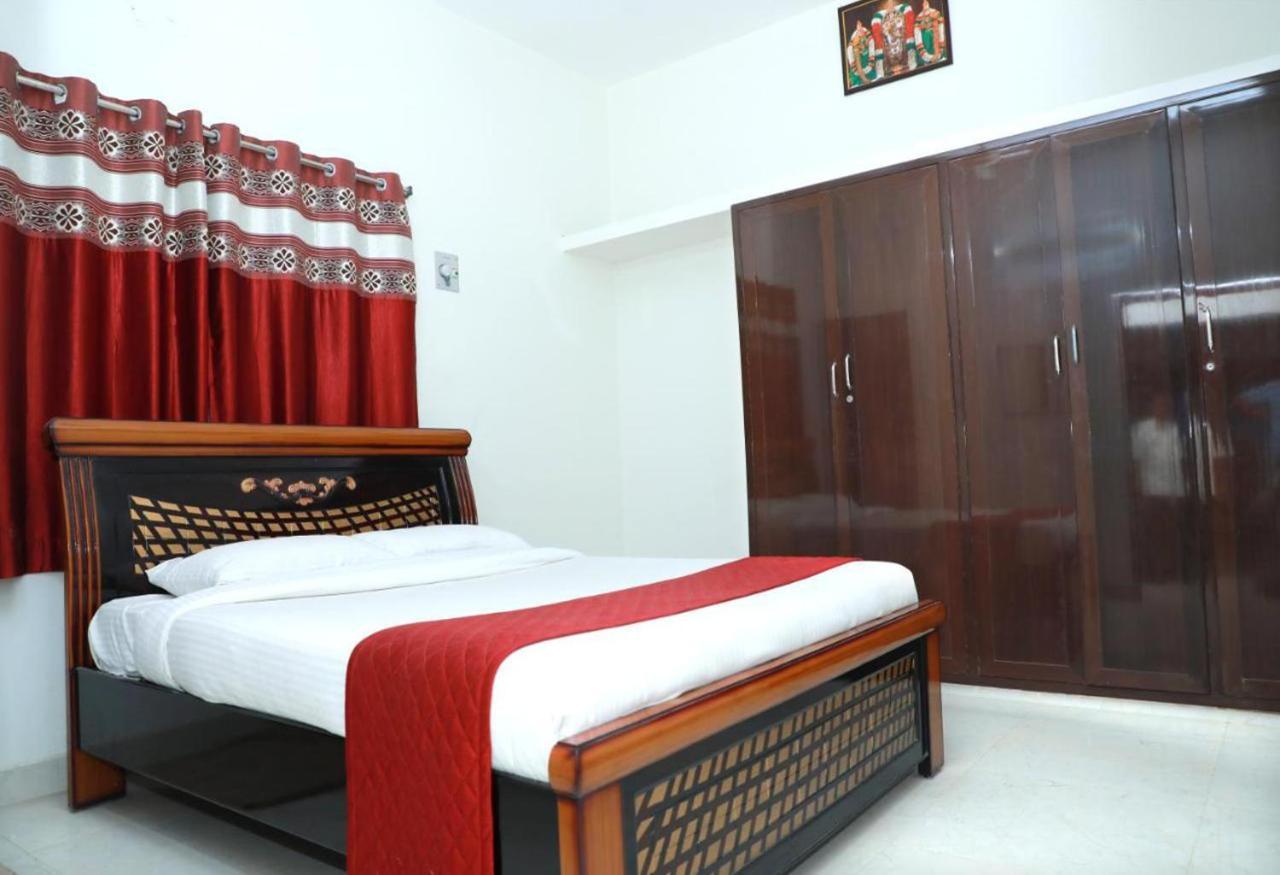Truelife Homestays - Alamelu Avenue - Fully Furnished Ac 2Bhk Apartments In Tirupati - Walkable To Restaurants & Super Market - Fast Wifi - Kitchen - Easy Access To Airport, Railway Station, Sri Padmavathi & Tirumala Temple Exterior foto