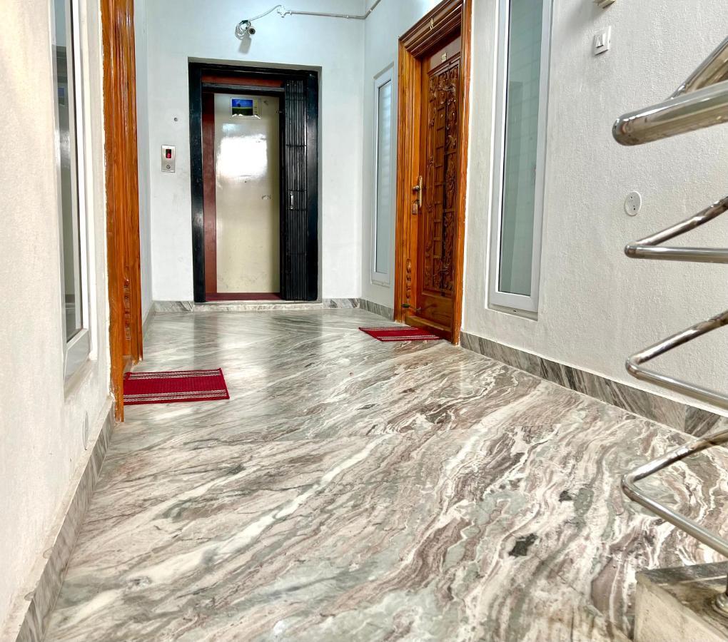 Truelife Homestays - Alamelu Avenue - Fully Furnished Ac 2Bhk Apartments In Tirupati - Walkable To Restaurants & Super Market - Fast Wifi - Kitchen - Easy Access To Airport, Railway Station, Sri Padmavathi & Tirumala Temple Exterior foto